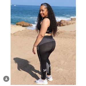 Authentic Off white leggings set- black & white- worn once- smoke free home